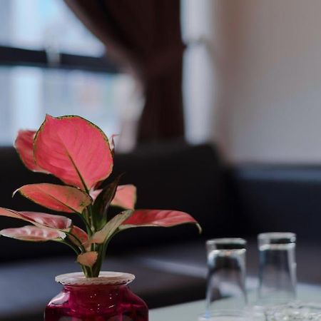 Blue Diamond Apartment Hotel Ханой Екстериор снимка