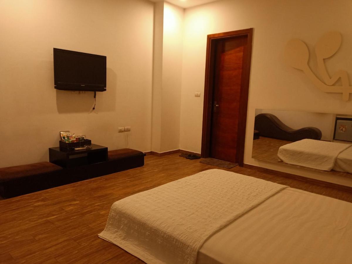Blue Diamond Apartment Hotel Ханой Екстериор снимка